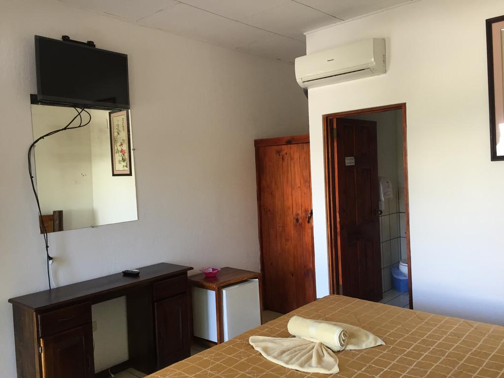 Hotel Coco Beach Мануел Антонио Екстериор снимка