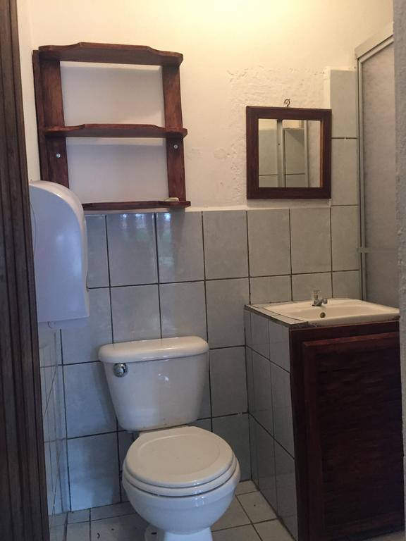 Hotel Coco Beach Мануел Антонио Екстериор снимка