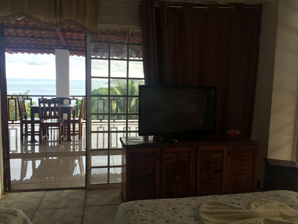 Hotel Coco Beach Мануел Антонио Екстериор снимка